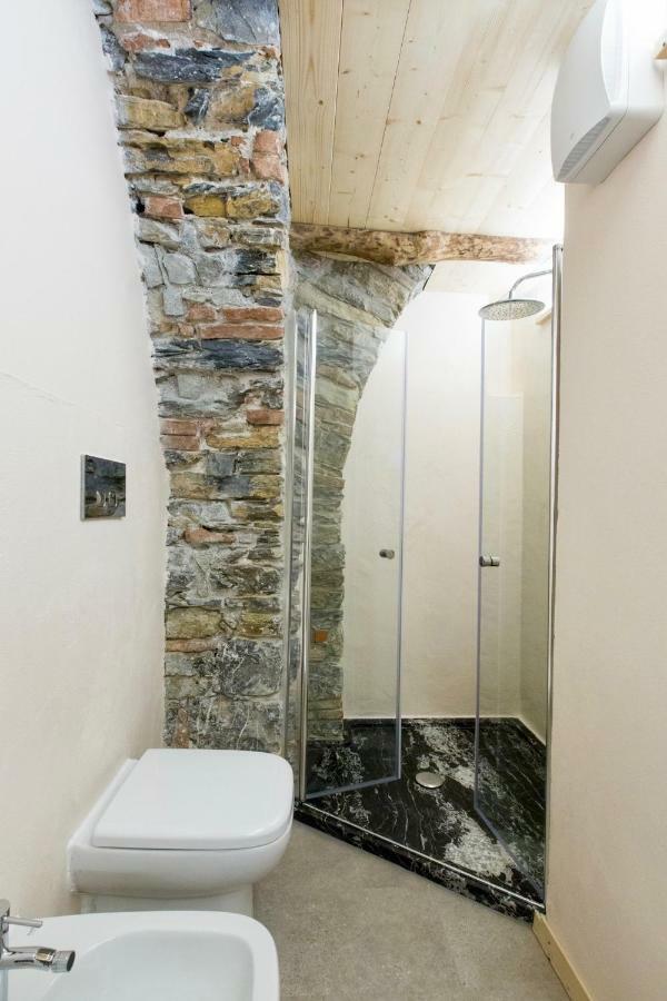 Rock & Wood - Apartment & Room La Spezia Exterior photo