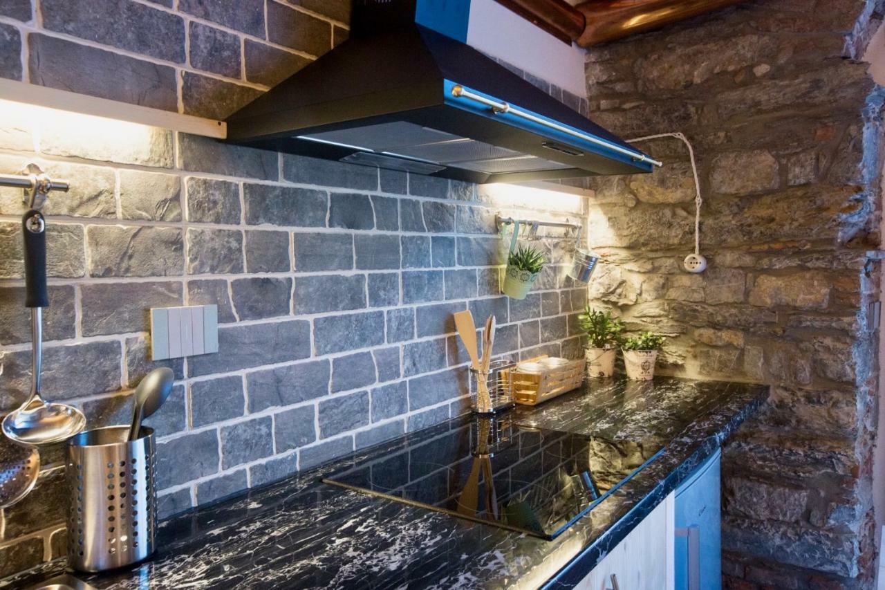 Rock & Wood - Apartment & Room La Spezia Exterior photo