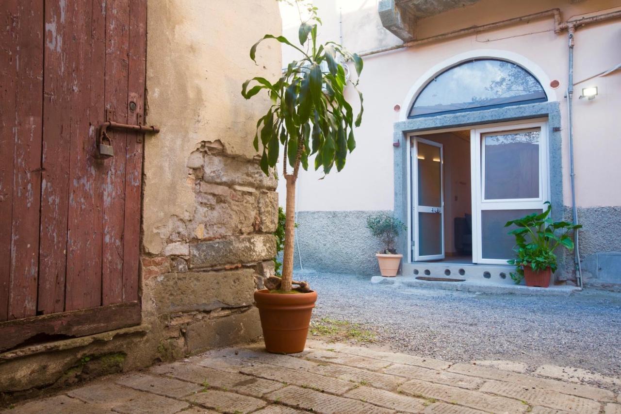 Rock & Wood - Apartment & Room La Spezia Exterior photo